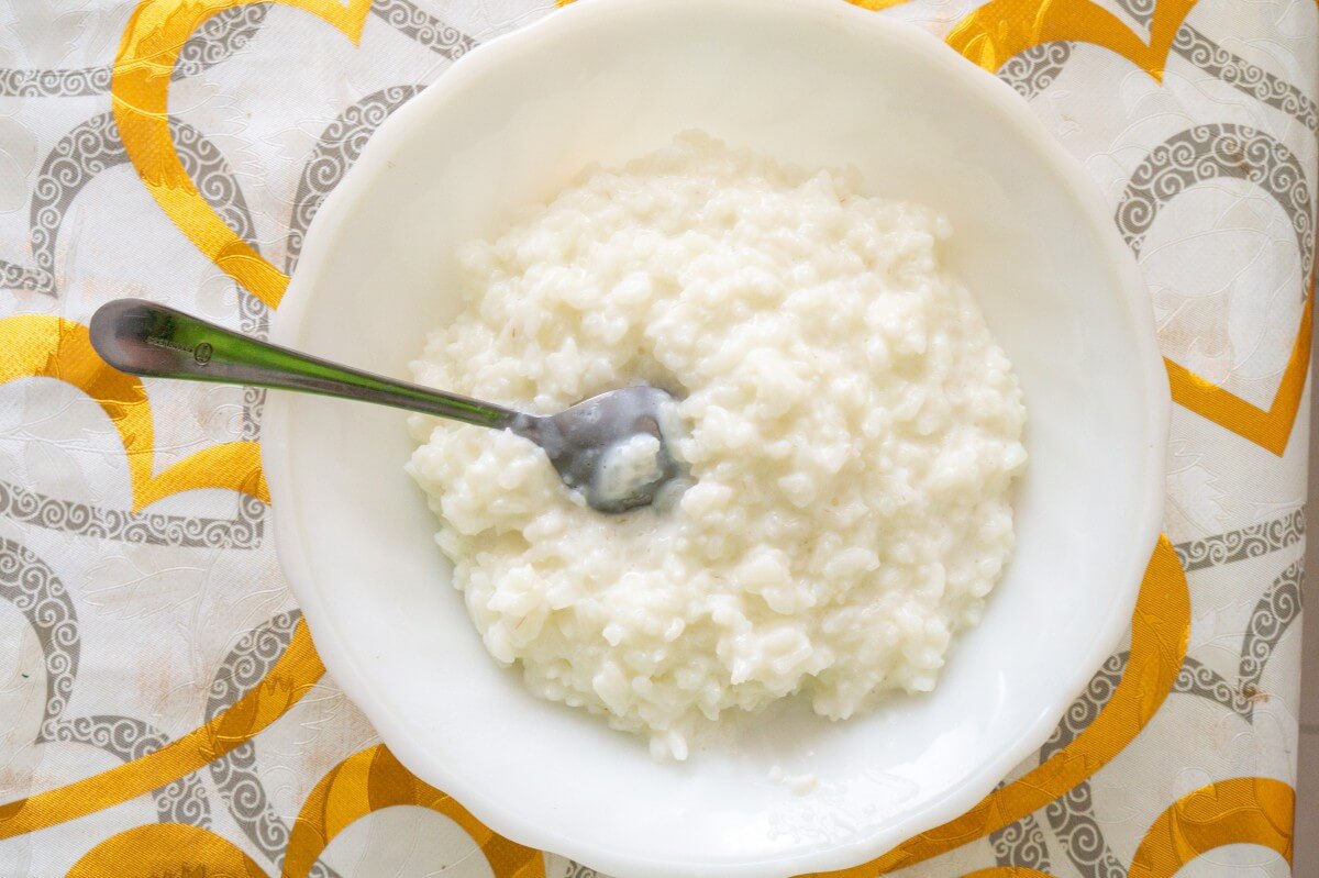 Как варить рисовую кашу на молоке или воде